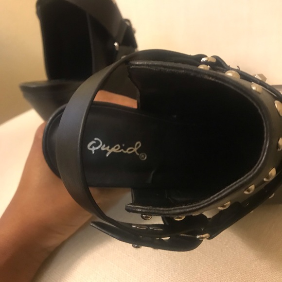 Qupid Studded Pointed Toe Booties - Picture 7 of 8